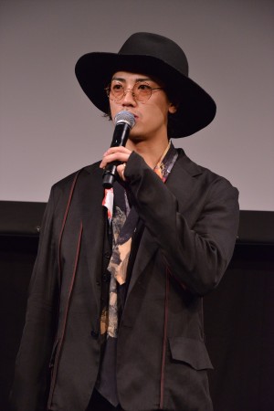 赤西仁、『I’m LESLIE KEE‐we are the world.』トークイベントに出席