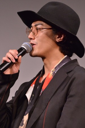 赤西仁、『I’m LESLIE KEE‐we are the world.』トークイベントに出席