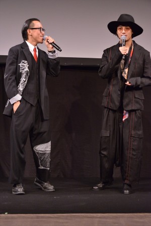 レスリー・キー&赤西仁、『I’m LESLIE KEE‐we are the world.』トークイベントに出席