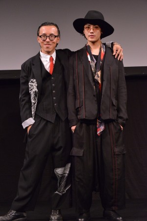 レスリー・キー&赤西仁、『I’m LESLIE KEE‐we are the world.』トークイベントに出席