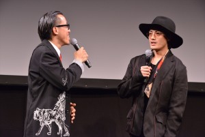 レスリー・キー&赤西仁、『I’m LESLIE KEE‐we are the world.』トークイベントに出席