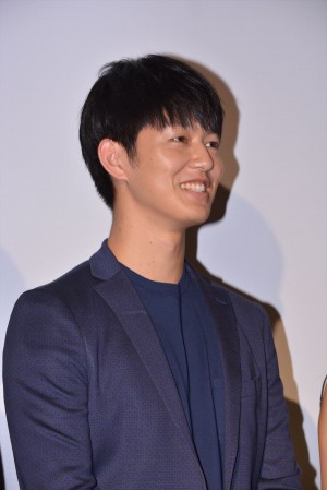 『夏美のホタル』初日舞台挨拶に登壇した工藤阿須加