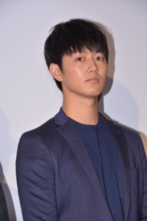 『夏美のホタル』初日舞台挨拶に登壇した工藤阿須加