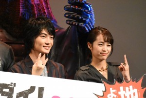 『TOO YOUNG TO DIE!若くして死ぬ』公開直前イベントに登壇した神木隆之介と清野菜名