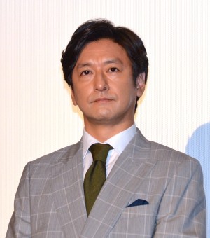 『営業部長 吉良奈津子』完成披露試写会に登壇した石丸幹二