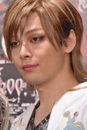 中村倫也『Vamp Bamboo Burn~ヴァン!バン!バーン!~』囲み取材にて