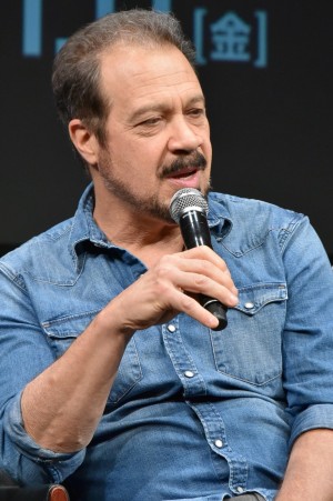 『ジャック・リーチャー NEVER GO BACK』来日会見に出席した、エドワード・ズウィック監督