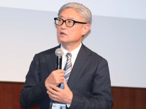 堤幸彦、『視覚探偵 日暮旅人』完成披露試写会に出席