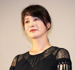 貫地谷しほり、映画『結婚』完成披露試写会に出席