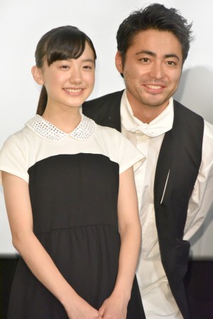 芦田愛菜、山田孝之、『映画 山田孝之3D』公開記念舞台挨拶に出席