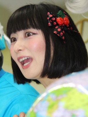 鳥居みゆき、『知らナインズ』結成式に登場