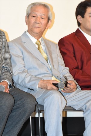 小松政夫、『植木等とのぼせもん』会見に登壇