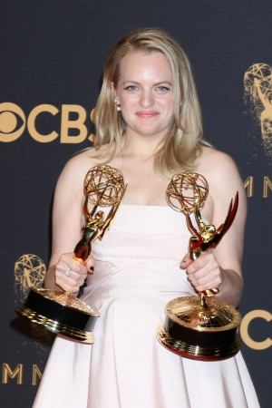 エリザベス・モス、第69回エミー賞でドラマ部門の主演女優賞を受賞