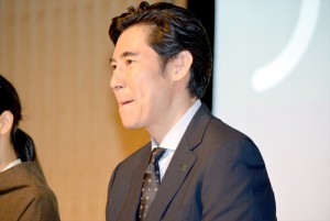 『先に生まれただけの僕』記者会見に登場した高嶋政伸