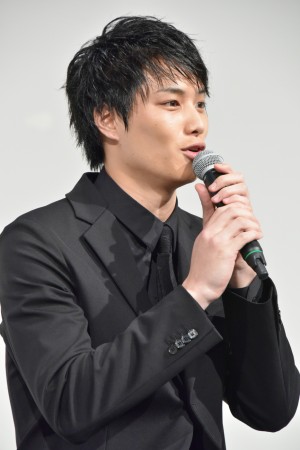 鈴木伸之、『今からあなたを脅迫します』トークイベントに登場