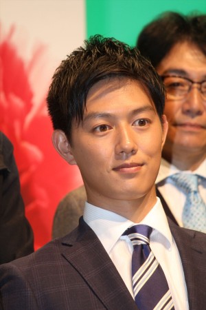 工藤阿須加、ドラマ『明日の約束』制作発表会見に登壇