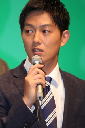 工藤阿須加、ドラマ『明日の約束』制作発表会見に登壇