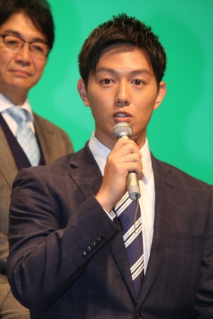 工藤阿須加、ドラマ『明日の約束』制作発表会見に登壇