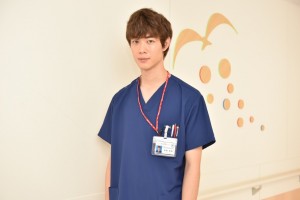 『コウノドリ』に出演する宮沢氷魚