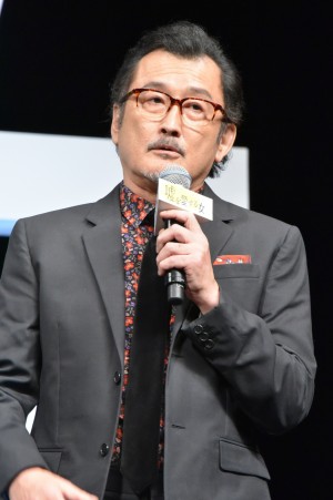 吉田鋼太郎、『嘘を愛する女』完成披露舞台挨拶に登壇
