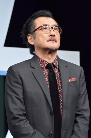吉田鋼太郎、『嘘を愛する女』完成披露舞台挨拶に登壇