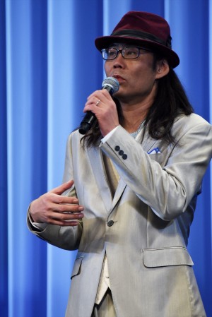 英勉監督、『未成年だけどコドモじゃない』完成披露試写会に登壇