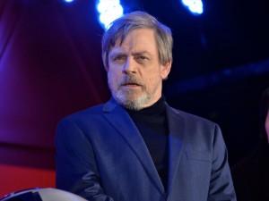 マーク・ハミル、『スター・ウォーズ/最後のジェダイ』キャスト陣登壇レッドカーペット・イベントに登場