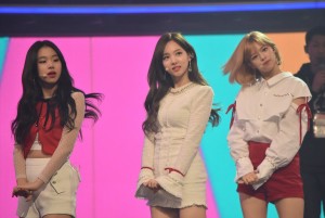 『第68回 NHK紅白歌合戦』のリハーサルに出席したTWICE