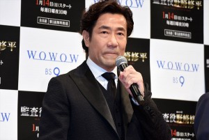 岸谷五朗、『連続ドラマW監査役 野崎修平』完成披露試写会に登壇