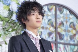 飯島寛騎、『ホリデイラブ』制作発表記者会見に登壇