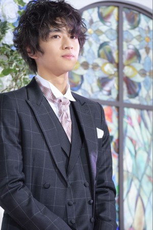 飯島寛騎、『ホリデイラブ』制作発表記者会見に登壇