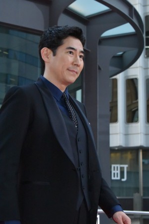 『ラプラスの魔女』完成披露記念イベントに登場した高嶋政伸