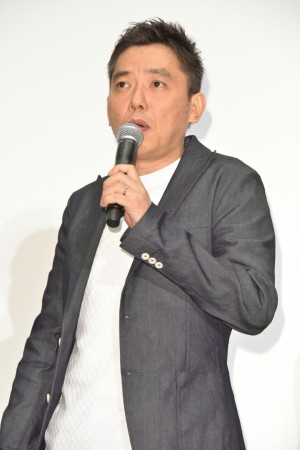 『クソ野郎と美しき世界』完成披露初日舞台挨拶に登場した太田光監督