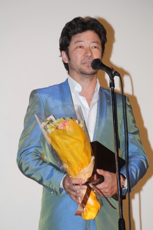 「第27回日本映画プロフェッショナル大賞」授賞式に出席した浅野忠信