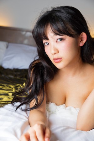 天木じゅん『密着!天乳!』場面写真