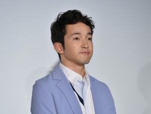 『劇場版コード・ブルー ‐ドクターヘリ緊急救命‐』初日舞台挨拶に登壇した浅利陽介