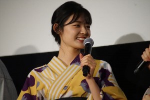 映画『青夏 きみに恋した30日』前日祭舞台挨拶に登場した古畑星夏