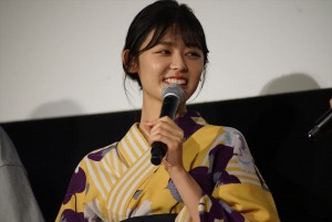 映画『青夏 きみに恋した30日』前日祭舞台挨拶に登場した古畑星夏