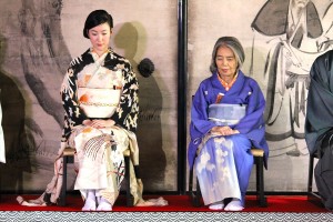 映画『日々是好日』完成披露イベントに出席した(左から)黒木華、樹木希林