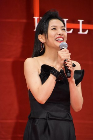 『検察側の罪人』完成披露試写会に登壇した芦名星