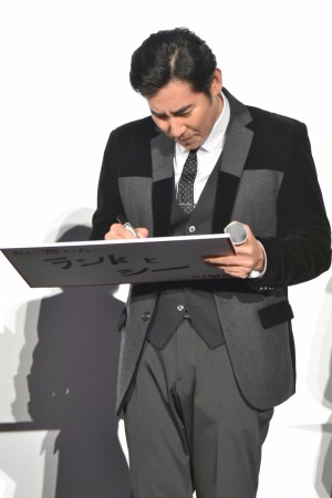 『響 ‐HIBIKI‐』初日舞台挨拶に登壇した高嶋政伸