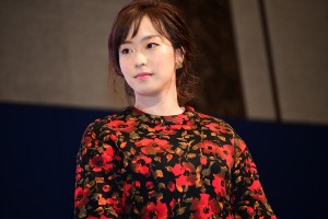 「エアウィーヴ新商品発表会」に出席した石川佳純