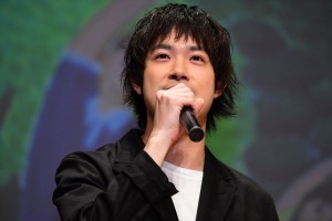 映画『体操しようよ』完成披露舞台挨拶に登壇した渡辺大知