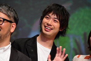 映画『体操しようよ』完成披露舞台挨拶に登壇した渡辺大知