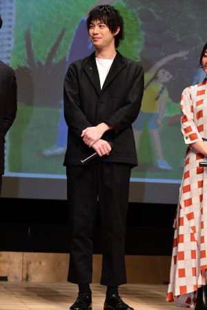 映画『体操しようよ』完成披露舞台挨拶に登壇した渡辺大知