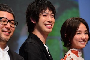映画『体操しようよ』完成披露舞台挨拶に登壇した渡辺大知