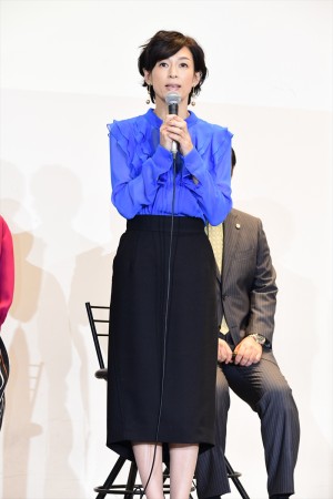 ドラマ『SUITS/スーツ』記者会見に登壇した鈴木保奈美
