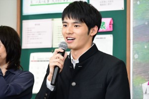 火曜ドラマ『中学聖日記』制作発表会見に出席した岡田健史