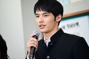 火曜ドラマ『中学聖日記』制作発表会見に出席した岡田健史