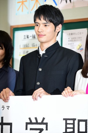 火曜ドラマ『中学聖日記』制作発表会見に出席した岡田健史